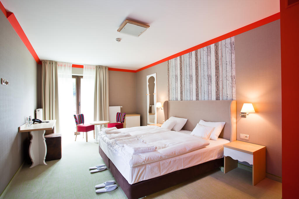 Hotel Piwniczna Spa&Conference Екстериор снимка
