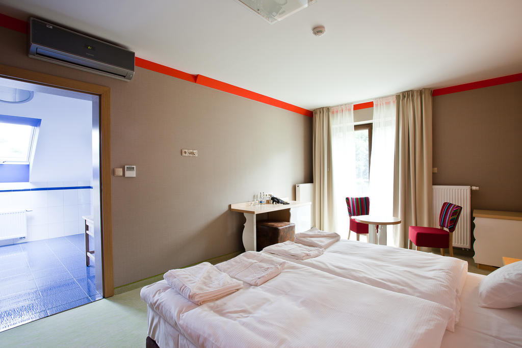 Hotel Piwniczna Spa&Conference Екстериор снимка